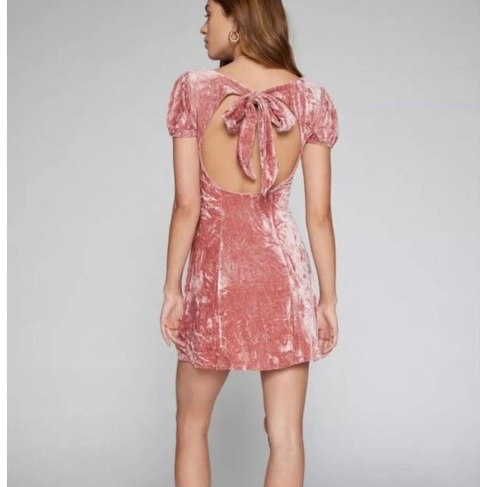 Kimchi Blue Pink Crushed Velvet Lace Trim Open Tie Back Mini Dress Coquete M - Picture 2 of 10